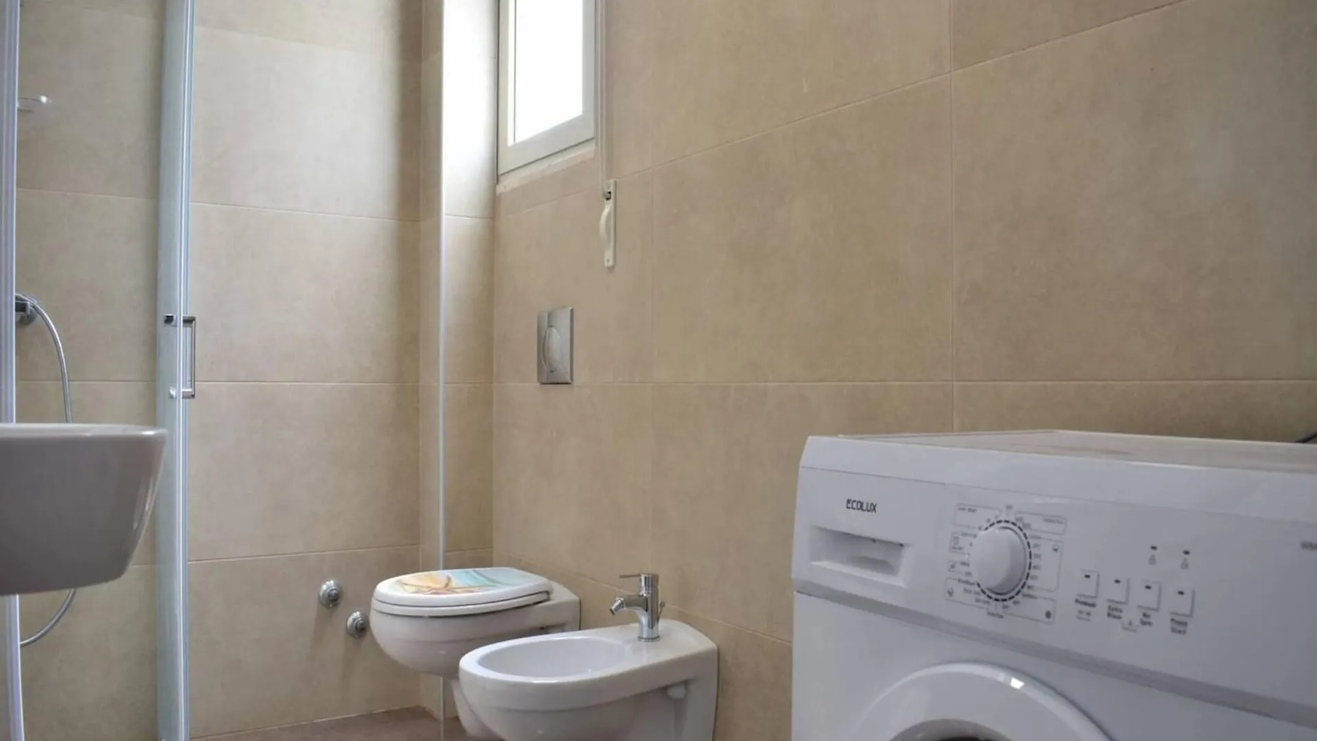 Relaxing 1-Bedroom Getaway With Pool Plazhi San Pietro Apartamento