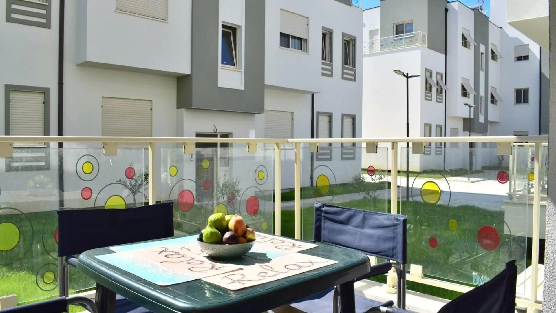 Relaxing 1-Bedroom Getaway With Pool Plazhi San Pietro 0*,