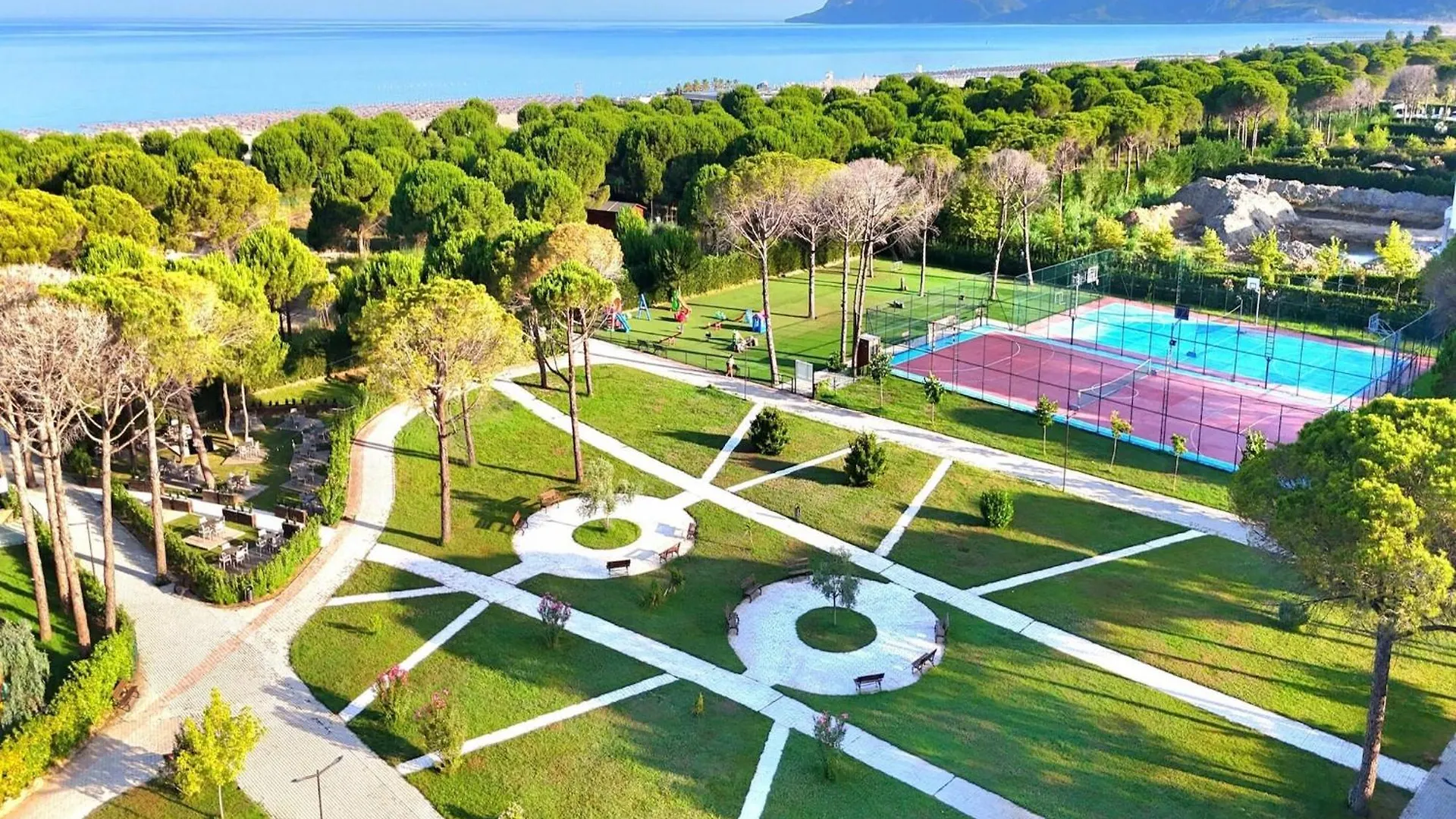 Relaxing 1-Bedroom Getaway With Pool Plazhi San Pietro 0*,  Albania